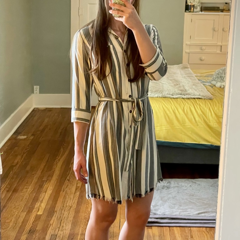 3/4 Sleeve Button-Up Gray Stripe Dress